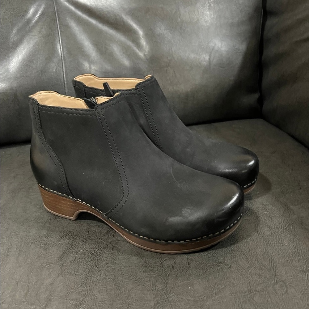 DANSKO BARBARA BOOTS Sz 38 EUC!